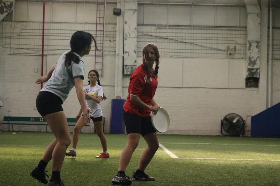 Varsity Girls Ultimate Frisbee, photo 6