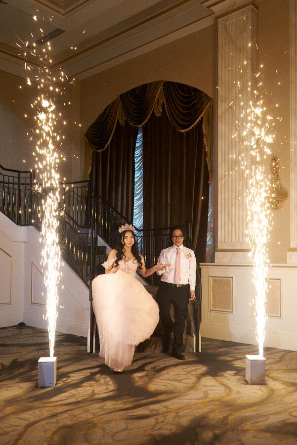 Sarah's Debut, photo 1